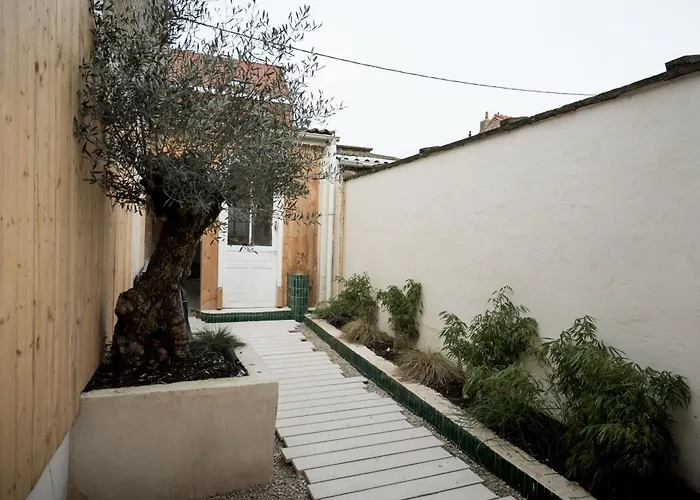 Holiday home La Tete Penchee - Maison Duplex 2 Et Jacuzzi Deulemont